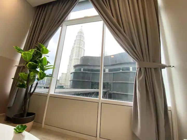 Sky Suites Klcc By Pnut Kuala Lumpur Exteriör bild
